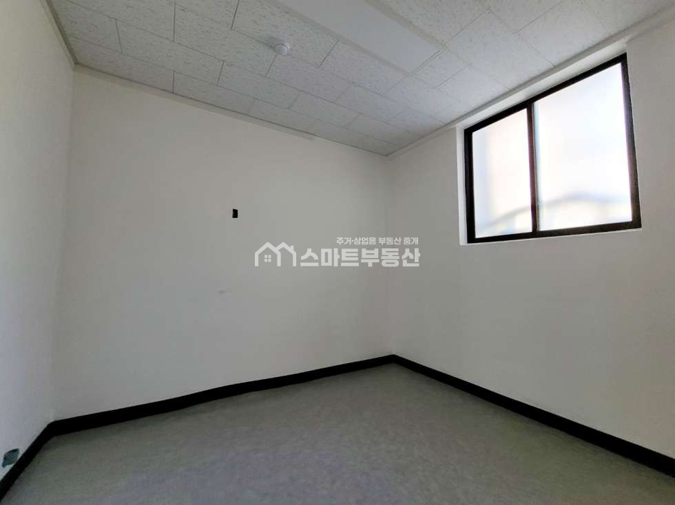 서울 서초구 방배동 방배역 도보 1분, 대로변 위치한 가시성 좋은 2층 상가/사무실 월세 매물번호 10999 사진 7