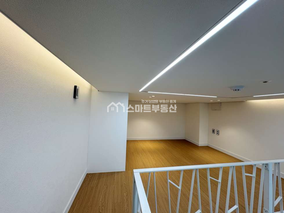 서울 서초구 방배동 신축 첫입주 / 뷰 최고!! / 컨디션 최고 복층 1.5룸 월세 매물번호 10915 사진 7