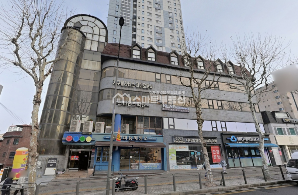 서울 동작구 사당동 A동 실제로 1층 상가입니다. 대로변 위치, 유동 많음, 무권리 월세 매물번호 11927 사진 3