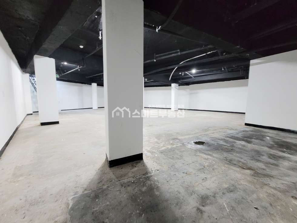 서울 동작구 사당동 전용 넓은 지하 상가, 사당역 도보 4분, 즉시 입주 가능 월세 매물번호 12086 사진 6
