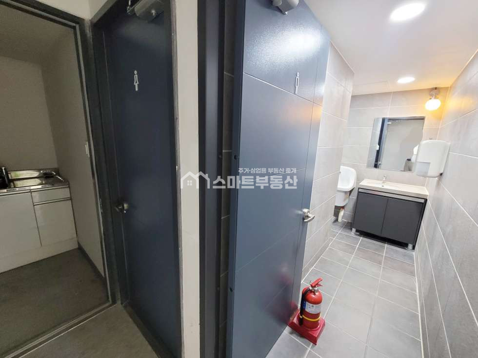 서울 관악구 남현동 초가성비, 초역세권, 엘베O, 매우 깔끔한 사무실 월세 매물번호 12071 사진 10