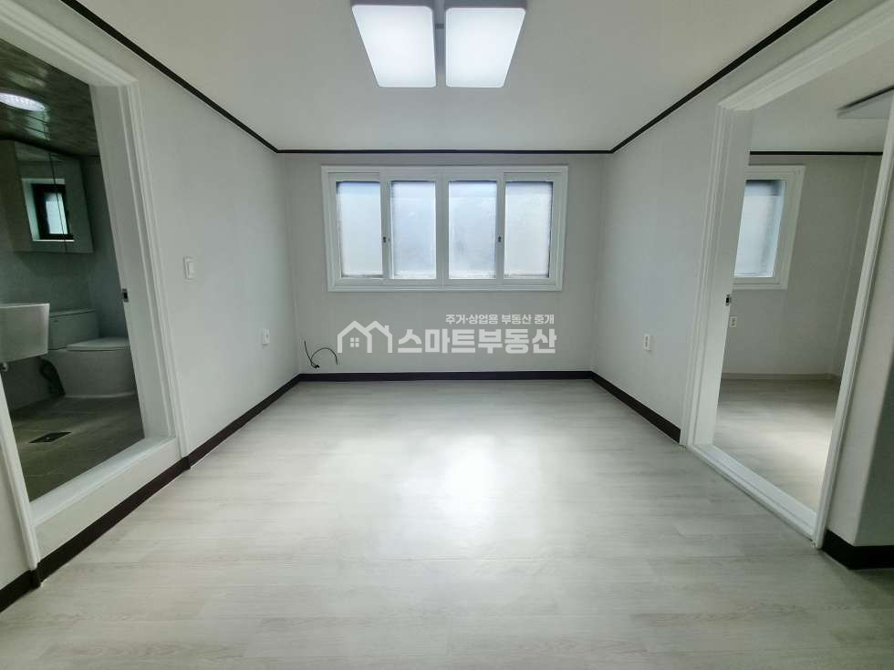 서울 동작구 사당동 57-13 이수역 도보 10분. 무융자. 쓰리룸. 리모델링. 보증금 조정 가능. 월세 매물번호 12163 사진 2