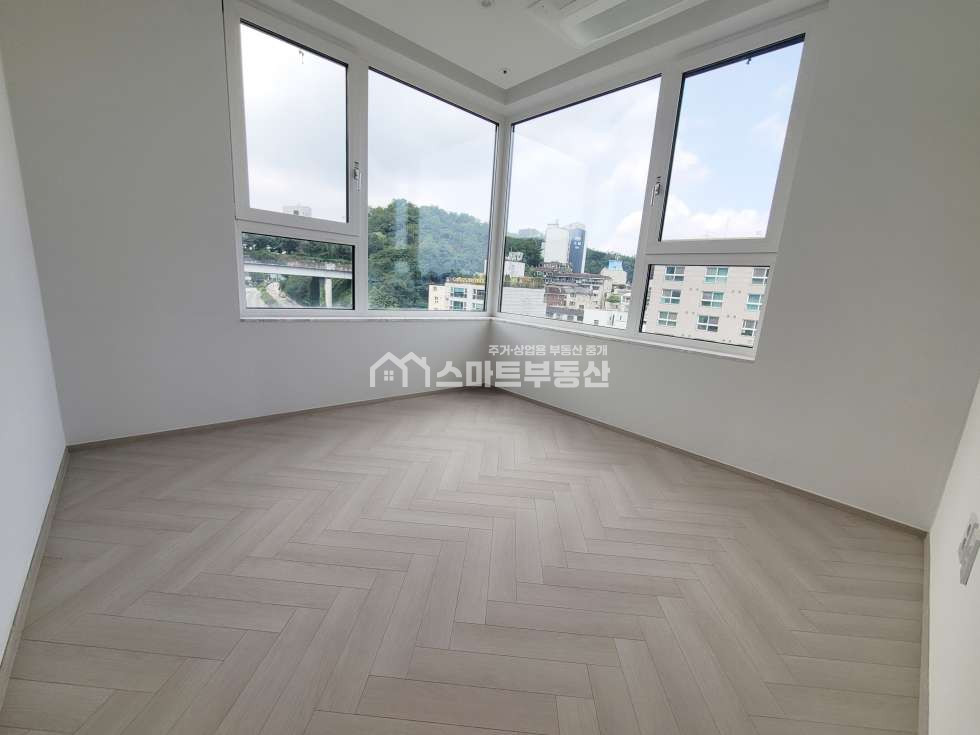서울 관악구 남현동 1054-6 보증보험. 대출 가능. 신축 첫 입주. 다세대 투룸.주차 가능 월세 매물번호 12113 사진 4